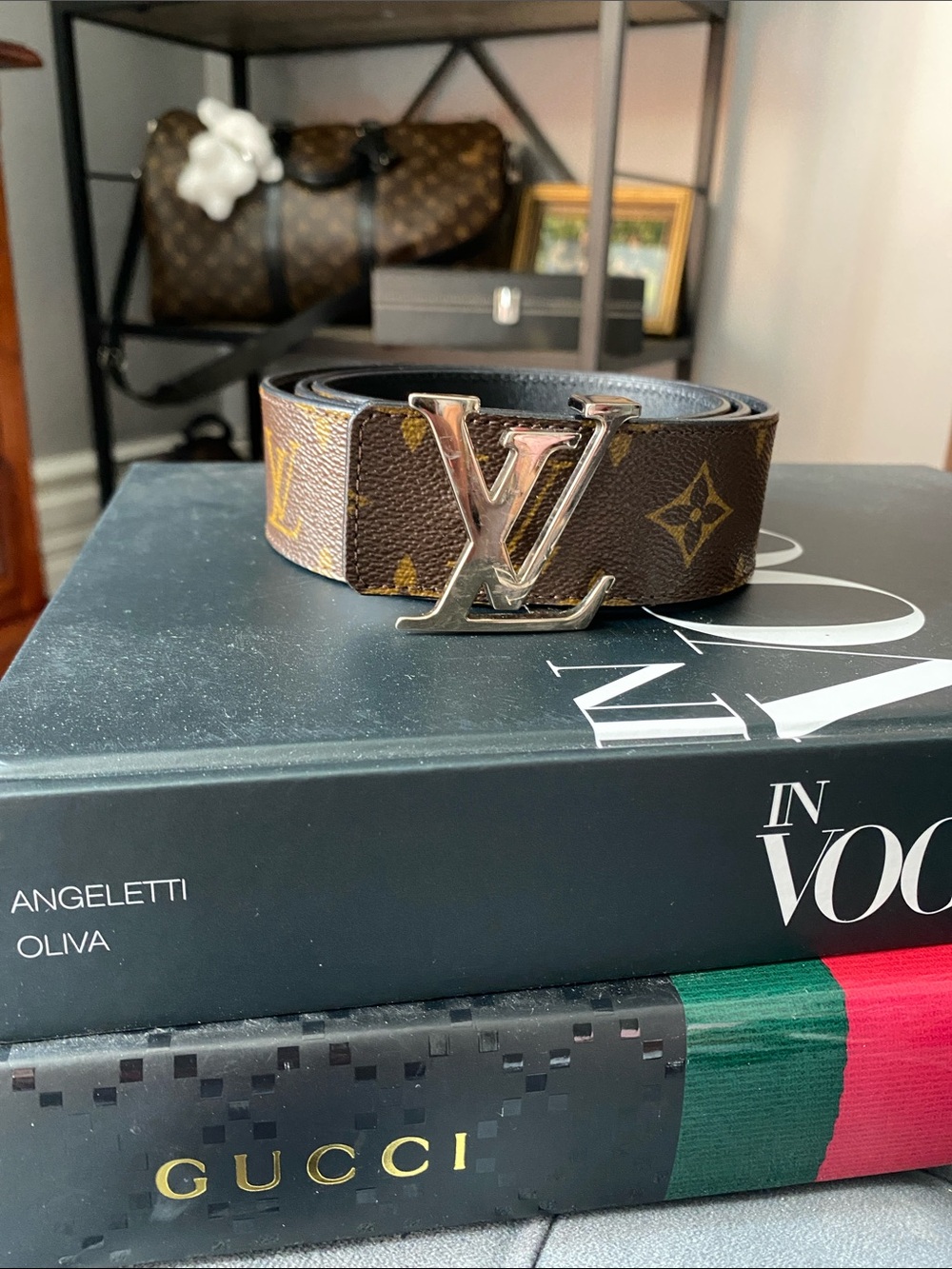 Louis Vuitton reversible belt. Size 95